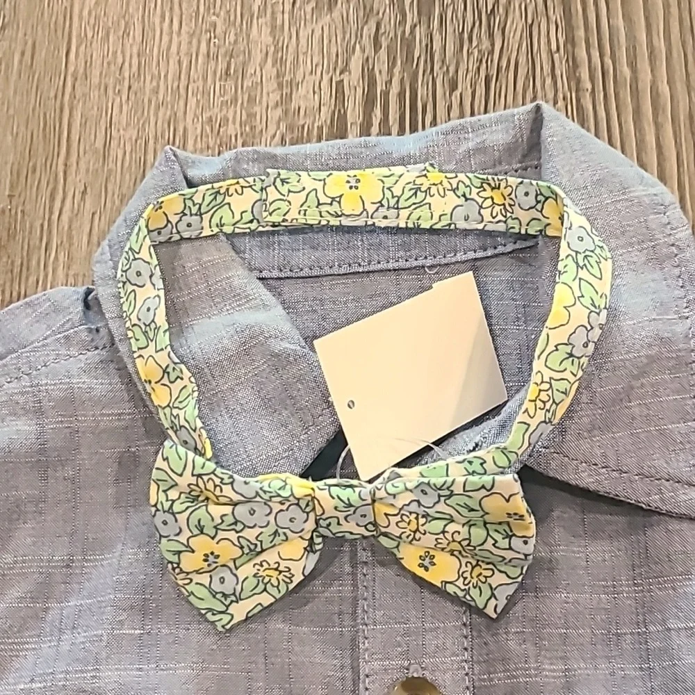 Cat & Jack Top  with Bowtie Size 18 Months